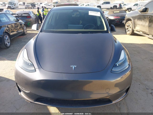 Продажа на аукционе авто 2023 Tesla Model Y Performance Dual Motor All-wheel Drive, vin: 7SAYGDEF1PF701213, номер лота: 44564867