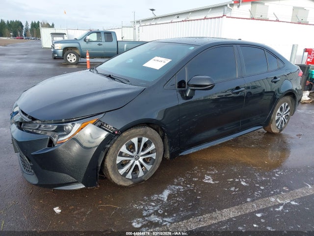 Toyota Corolla Hybrid Le 2022 JTDEAMDE0NJ046946 Image 2