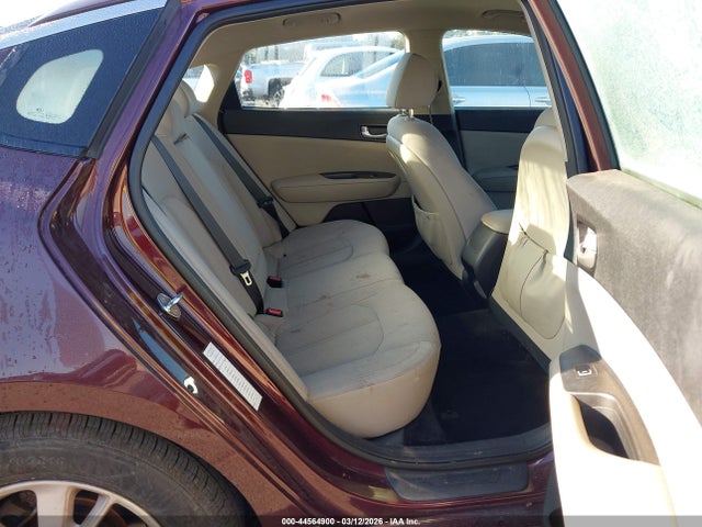 5XXGT4L38JG208937 KIA Optima Lx