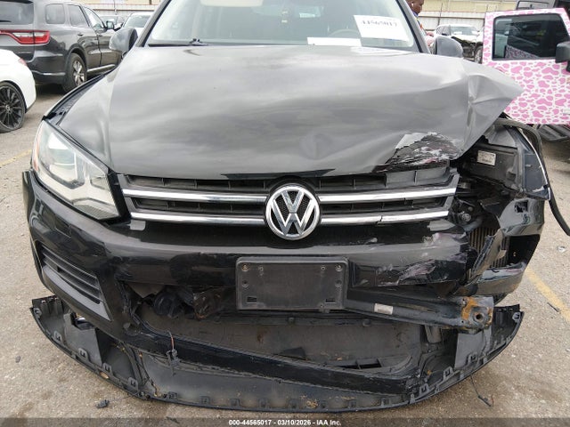Продажа на аукционе авто 2012 Volkswagen Touareg Tdi Lux, vin: WVGFK9BP7CD004140, номер лота: 44565017