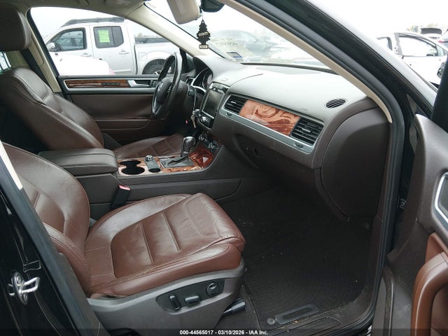 2012 VOLKSWAGEN TOUAREG WVGFK9BP7CD004140 Photo 4