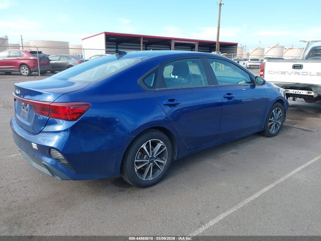 44565018 :رقم المزاد ، 3KPF24AD4NE432117 vin ، 2022 Kia Forte Lxs مزاد بيع