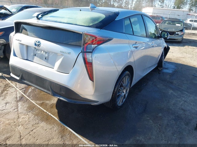 2016 Toyota Prius Three Touring მანქანა იყიდება აუქციონზე, vin: JTDKARFU2G3000823, აუქციონის ნომერი: 44565116