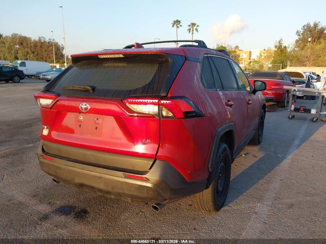 JTMH1RFV8KD015834 Toyota RAV4 LE