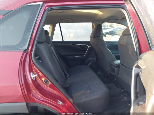 JTMH1RFV8KD015834 Toyota RAV4 LE