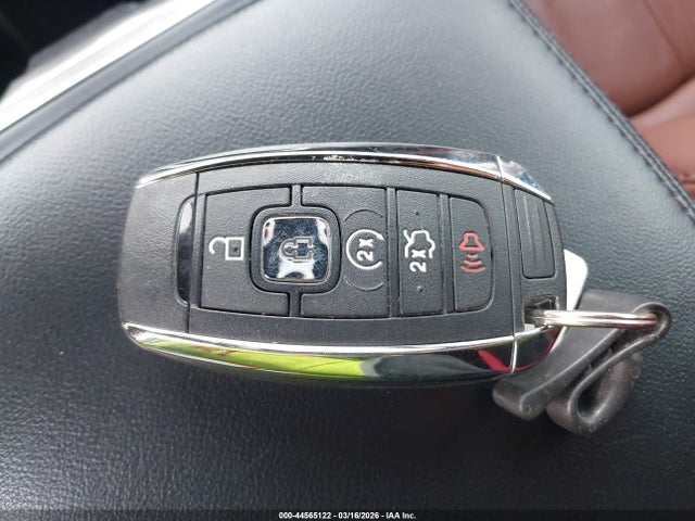 44565122 :رقم المزاد ، 2LMPJ8LP4JBL34972 vin ، 2018 Lincoln Mkx Reserve مزاد بيع