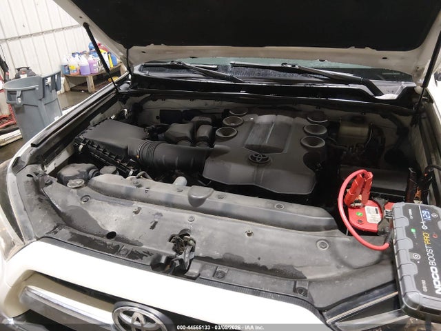 Toyota 4runner Limited 2018 JTEBU5JR4J5608076 Image 10