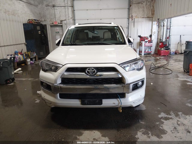 Toyota 4runner Limited 2018 JTEBU5JR4J5608076 Image 12