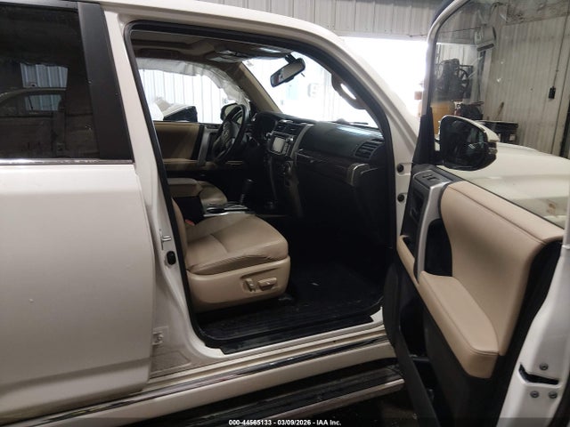 Toyota 4runner Limited 2018 JTEBU5JR4J5608076 Image 5
