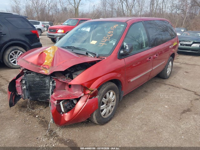 44565150 :رقم المزاد ، 2C4GP54L65R505503 vin ، 2005 Chrysler Town & Country Touring مزاد بيع