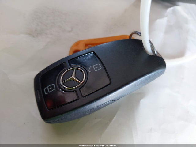 W1X4DBHY2NT104216 Mercedes-Benz Sprinter 2500 Standard Roof I4 Diesel