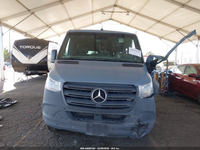 W1X4DBHY2NT104216 Mercedes-Benz Sprinter 2500 Standard Roof I4 Diesel