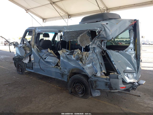 W1X4DBHY2NT104216 Mercedes-Benz Sprinter 2500 Standard Roof I4 Diesel