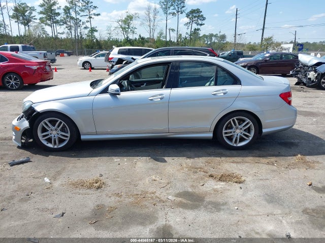 Продаж на аукціоні авто 2013 Mercedes-benz C 250 Sport, vin: WDDGF4HB4DR241075, номер лоту: 44565167