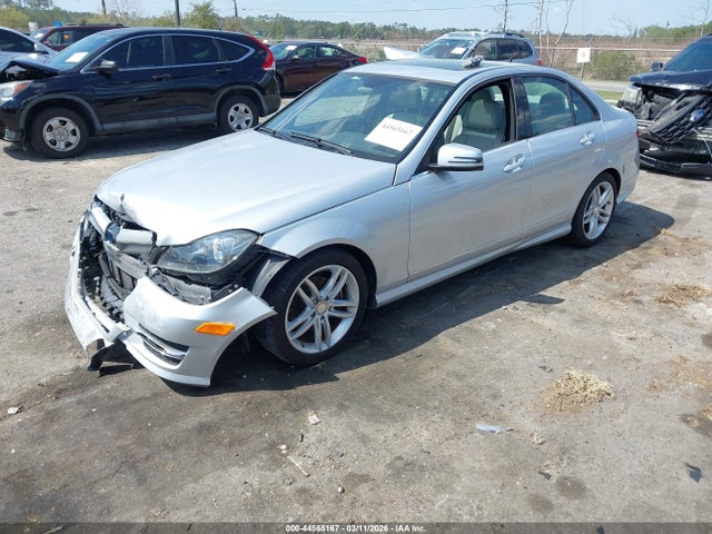 Продаж на аукціоні авто 2013 Mercedes-benz C 250 Sport, vin: WDDGF4HB4DR241075, номер лоту: 44565167