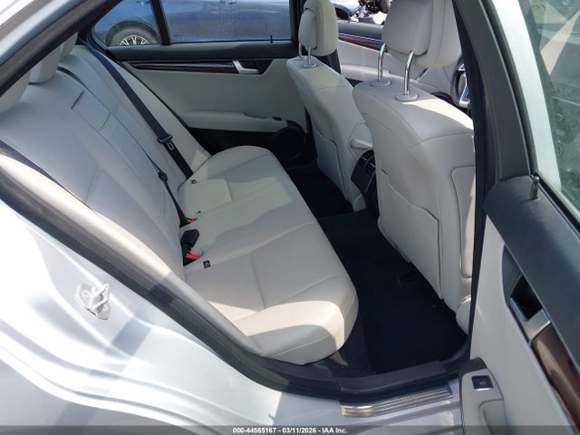 Продаж на аукціоні авто 2013 Mercedes-benz C 250 Sport, vin: WDDGF4HB4DR241075, номер лоту: 44565167