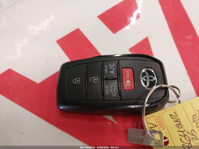 Toyota BZ4X XLE 2025 JTMABACA3SA093666 Image 11