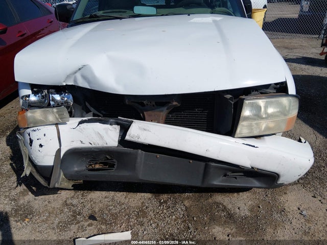 44565255 :رقم المزاد ، 1GTCS19W3Y8192113 vin ، 2000 Gmc Sonoma Sls مزاد بيع
