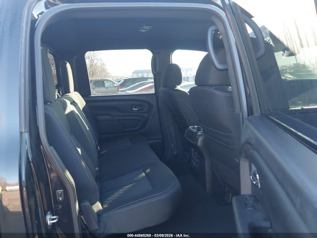 2019 NISSAN TITAN XD 1N6BA1F45KN516430 Photo 7