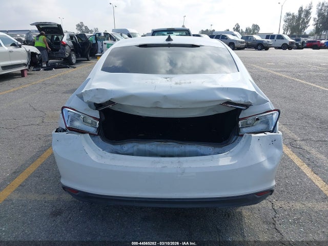 Chevrolet Malibu 1ls 2018 1G1ZB5ST7JF102229 Image 16