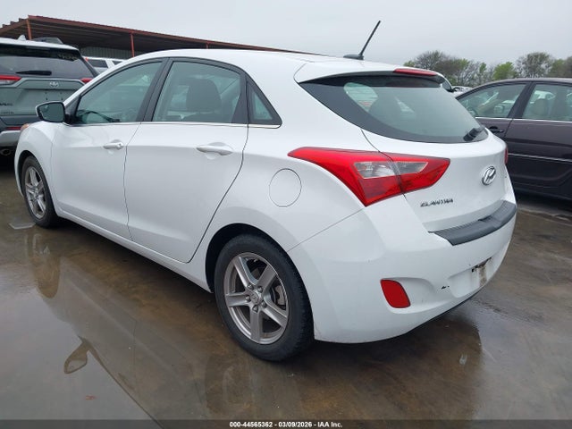 Продаж на аукціоні авто 2017 Hyundai Elantra Gt, vin: KMHD35LHXHU381976, номер лоту: 44565362