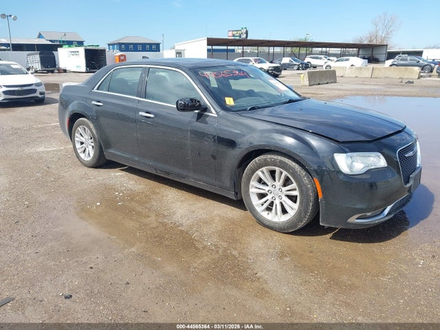2017 CHRYSLER 300C 2C3CCAEG4HH570644