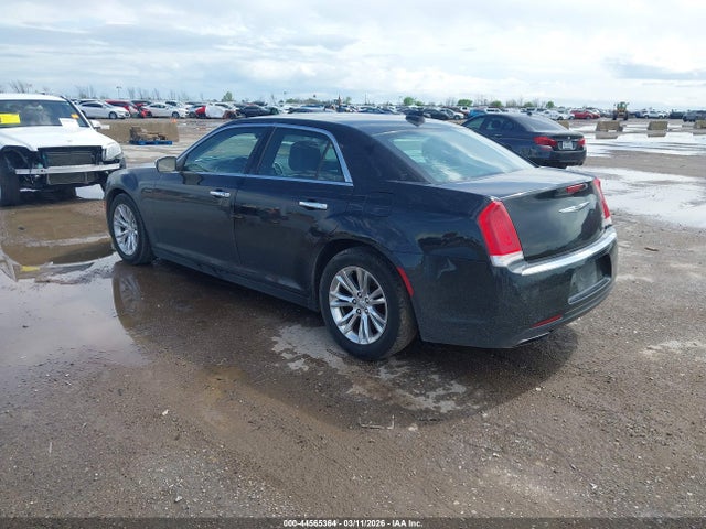 2017 CHRYSLER 300C 2C3CCAEG4HH570644 Photo 2