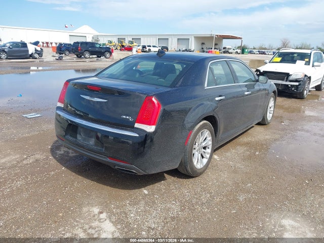 2017 CHRYSLER 300C 2C3CCAEG4HH570644 Photo 3