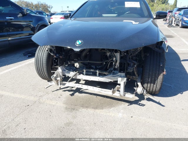 44565422 :رقم المزاد ، WBA13AG05MCG26820 vin ، 2021 Bmw 530e مزاد بيع