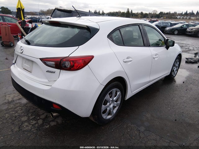 44565438 :رقم المزاد ، 3MZBM1K73FM185287 vin ، 2015 Mazda Mazda3 I Sport مزاد بيع