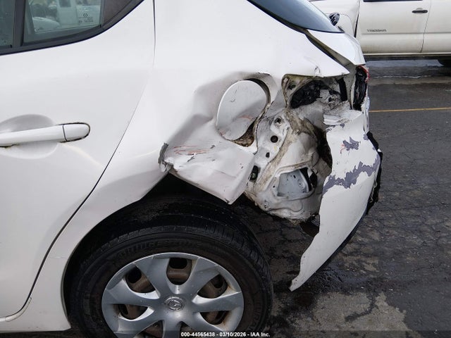 44565438 :رقم المزاد ، 3MZBM1K73FM185287 vin ، 2015 Mazda Mazda3 I Sport مزاد بيع