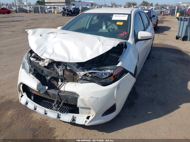5YFBURHE5HP699841 Toyota COROLLA LE