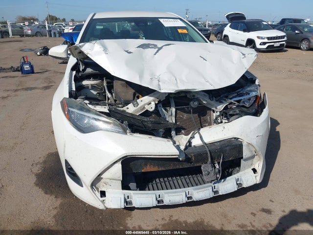 5YFBURHE5HP699841 Toyota COROLLA LE