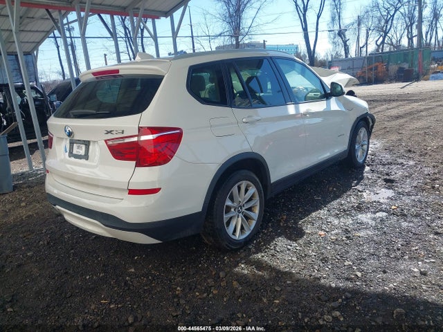 2016 BMW X3 5UXWX9C51G0D71603 Photo 3