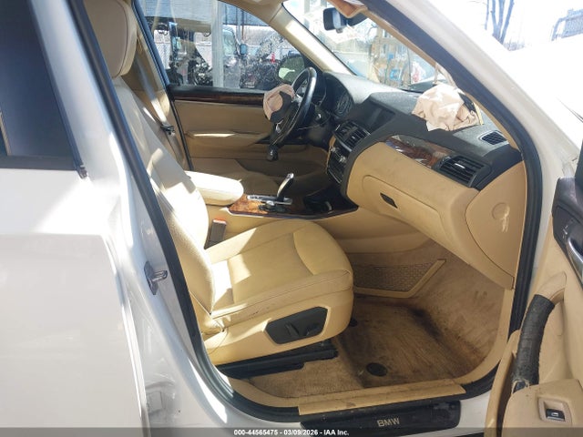 2016 BMW X3 5UXWX9C51G0D71603 Photo 4