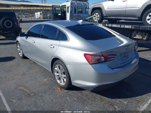1G1ZD5ST2MF005695 Chevrolet Malibu Fwd Lt