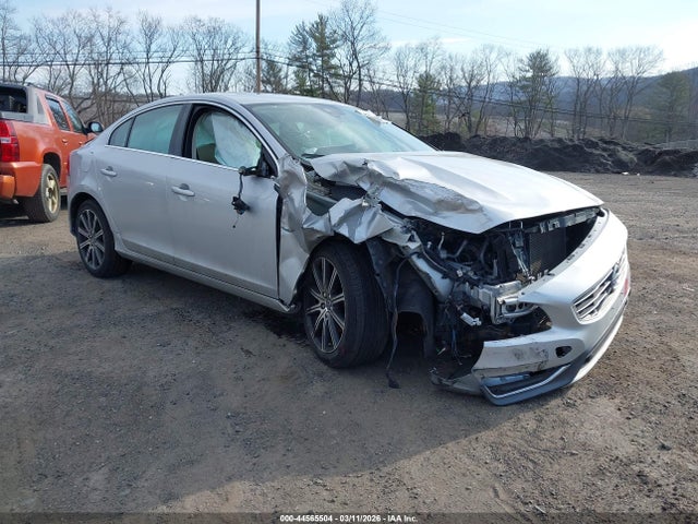 2017 VOLVO S60 INSCRIPTION LYV402HK4HB132552