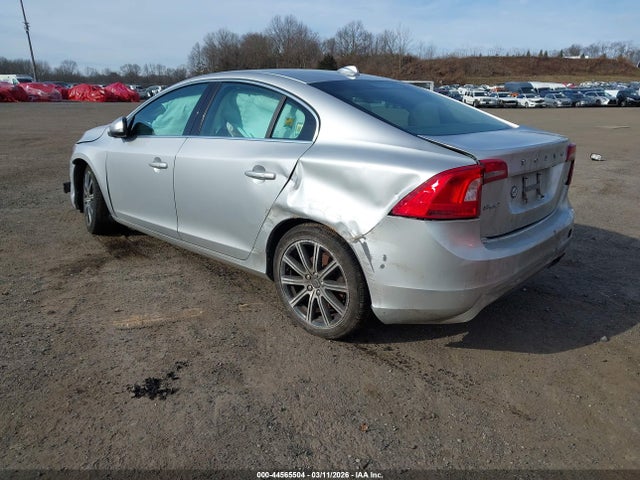 2017 VOLVO S60 INSCRIPTION LYV402HK4HB132552 Photo 2