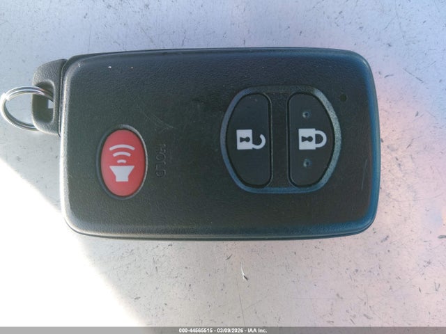 JTDKN3DU0F0462303 Toyota Prius Two