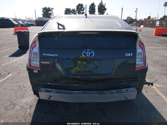 JTDKN3DU0F0462303 Toyota Prius Two