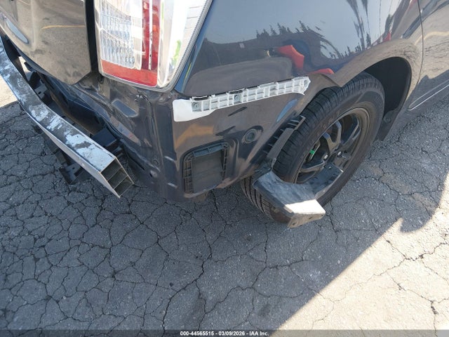 JTDKN3DU0F0462303 Toyota Prius Two