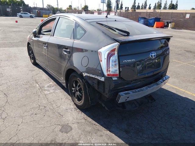 JTDKN3DU0F0462303 Toyota Prius Two