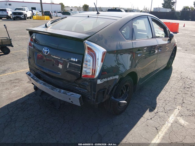JTDKN3DU0F0462303 Toyota Prius Two
