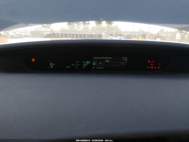 JTDKN3DU0F0462303 Toyota Prius Two