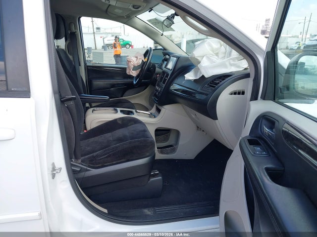 2C4RDGCG9ER357588 Dodge Grand Caravan Sxt