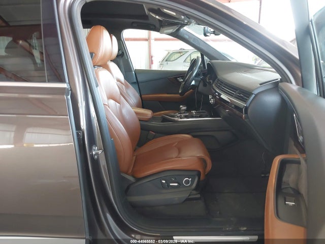 WA1VAAF70JD025062 Audi Q7 3.0t Premium