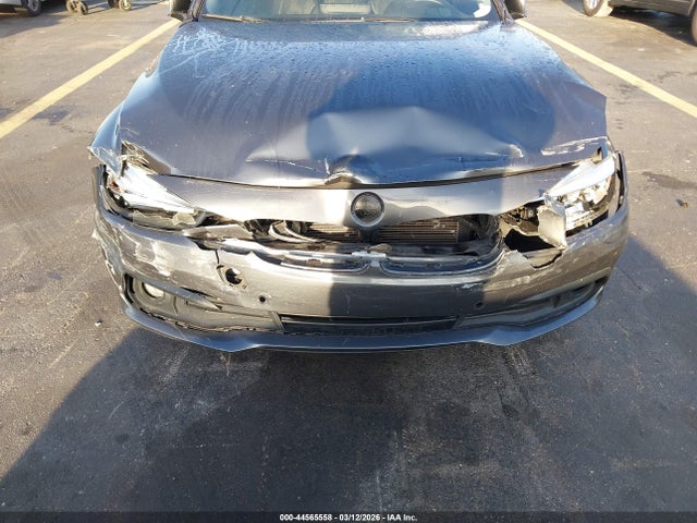 44565558 :رقم المزاد ، WBA8A9C56HK619663 vin ، 2017 Bmw 320i مزاد بيع