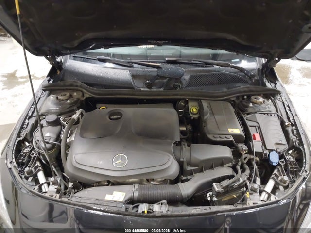 WDDSJ4GB0EN121681 Mercedes-Benz CLA 250 4MATIC