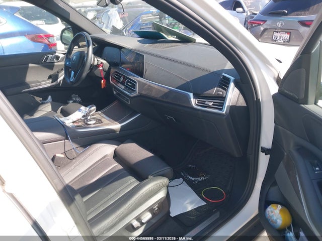2020 BMW X5 5UXCR4C04L9B16437 Photo 4