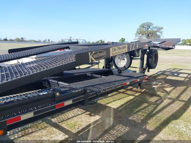2017 Kaufman Trailers Auto Hauler მანქანა იყიდება აუქციონზე, vin: 5SHFE4734HB000199, აუქციონის ნომერი: 44565608